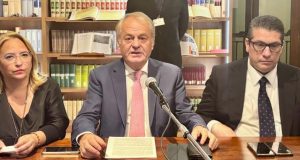“Corruzione in aumento, Sicilia peggiorata pensa di convivere con Cosa Nostra”, la relazione della Commissione Antimafia all’Ars