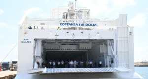Scontro sul primo traghetto pubblico siciliano, il Costanza I diventa terreno di lotta politica
