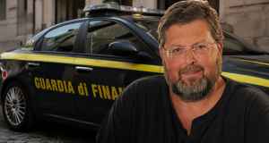 Mario Adinolfi agli arresti domiciliari: contestata truffa da 4,7 milioni di euro