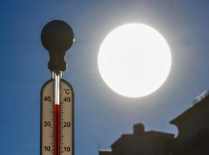Meteo, il caldo africano non dà tregua: in arrivo la terza ondata dell’estate, punte fino a 42 gradi