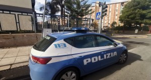Palermo, armi e droga in un box allo Sperone: blitz della polizia