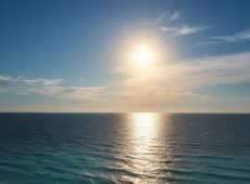 Meteo, un mare da Caraibi e temporali violenti: l’Italia tra due estremi