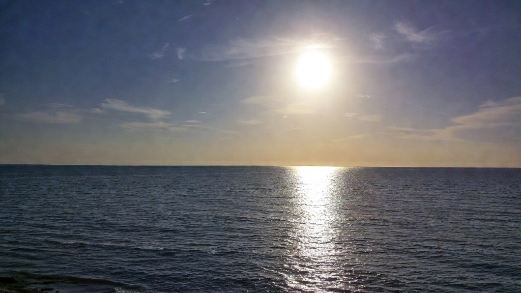 Notte tropicale durante la nuova ondata di caldo in Italia.