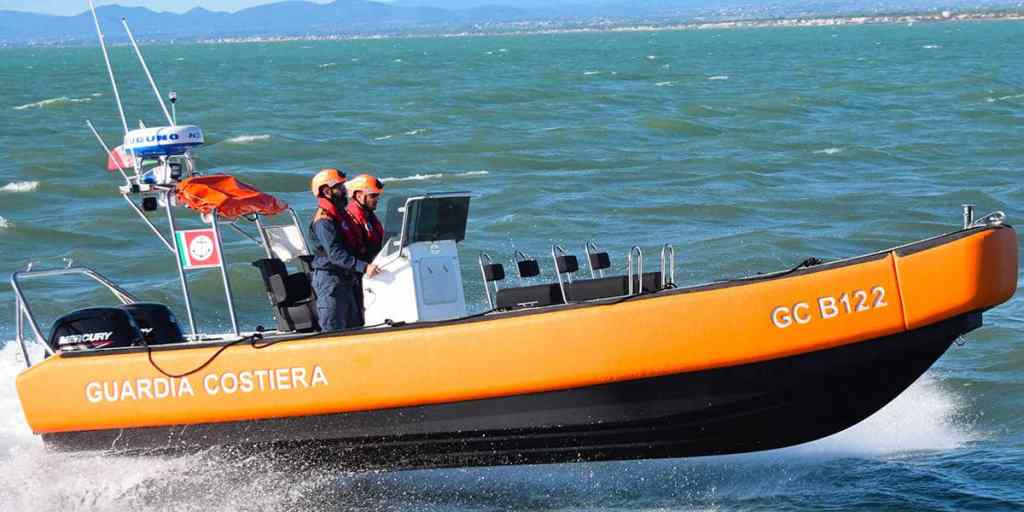 Battello della Guardia Costiera