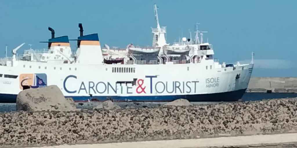 Caronte & Tourist