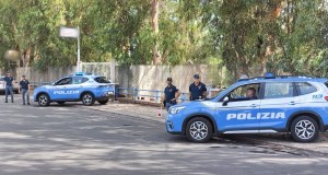 Caro gasolio, un uomo fa rifornimento direttamente da un pullman turistico, arrestato