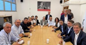 Il campo largo cerca l’intesa, due ore di confronto al tavolo progressista: “Accelerare sul programma”