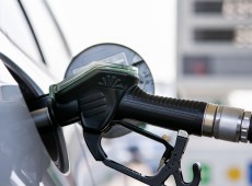 Carburanti, la proposta del Comitato Codacons: accise al minimo Ue e sconto alla pompa