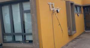 Rubati i condizionatori appena installati in una scuola: l’ira del sindaco Trantino