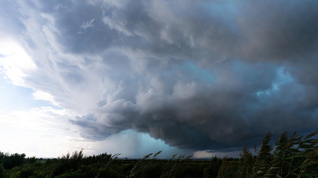 Meteo Italia: perturbazione atlantica in arrivo. Immagine generata con l'AI.