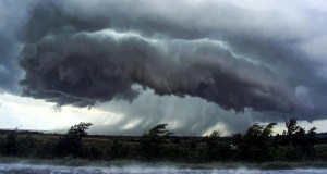 Meteo, arriva il fronte atlantico: piogge oltre 100 mm, poi il maltempo scende al Sud