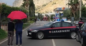 Allarme bomba in un distributore di benzina a Capaci, intervento degli artificieri
