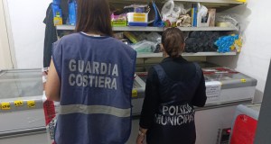 Blitz alla Noce contro la movida selvaggia, sequestrate oltre 10 mila bevende