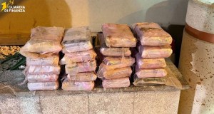 Arrestato corriere della droga a Palermo, sequestrati 23 chili di cocaina