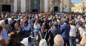 Carini si stringe ai familiari di Vittoria Failla, la giovane danzatrice morta a 31 anni