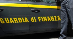 Blitz della guardia di finanza alla Regione per sequestrare documenti sulla consulenza ad Armao