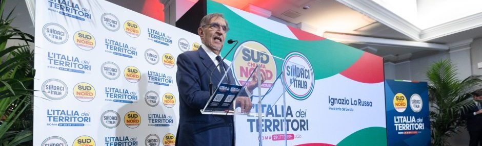 Centrodestra, La Russa “arruola” De Luca a Roma: “Fai parte di questa squadra” ma lo frena sulla Sicilia: “Nessun accordo contro Schifani”
