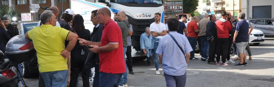 Revocato il blocco dei tir ma resta l’agitazione, i dettagli del patto con Salvini, Schifani: “bene la revoca”