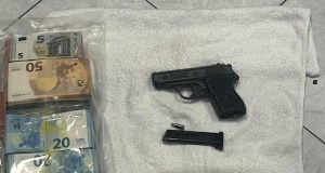 In auto una pistola calibro 38, 2 chili di droga e 73 mila euro, arrestato
