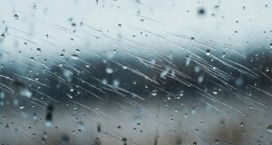 Meteo, il Mediterraneo alimenta nuovi temporali: domenica piogge forti su tre regioni, poi cambia tutto