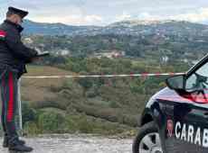 Auto con cinque minorenni sfonda la ringhiera del belvedere e finisce in una scarpata