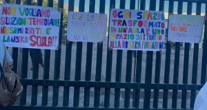 Scuola occupata a Carini, irruzione di giovani che provocano danni e picchiano liceale
