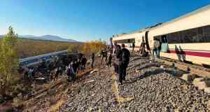 Spagna, scontro tra due treni ad alta velocità vicino a Toledo: è strage
